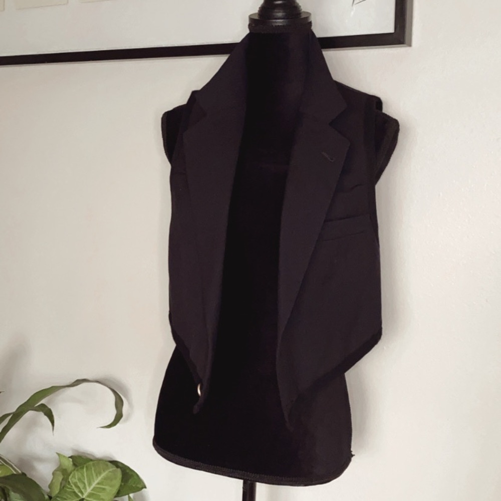 Re-Collection Black vest